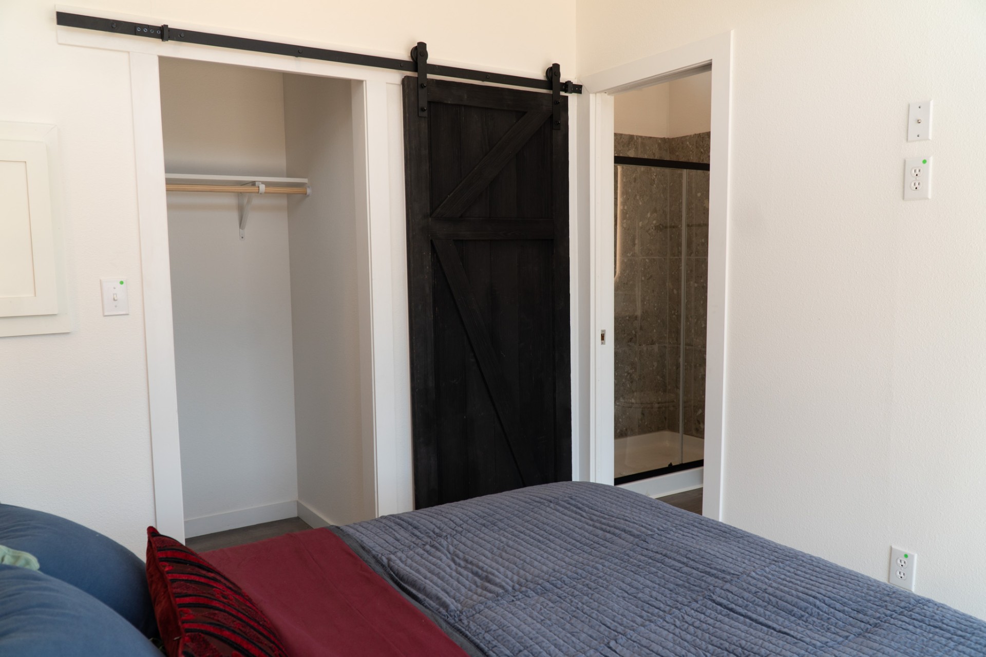 Exterior with landscape